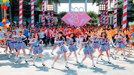 SGO48 - Girl group Việt 'siêu đông khổng lồ' gây sốt với ‘vũ điệu cơm nắm’