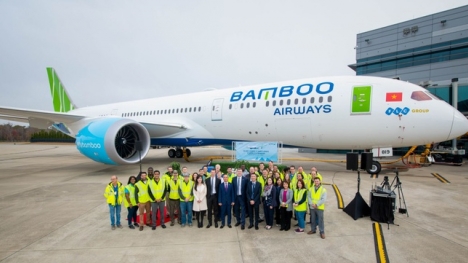 Bamboo Airways cách ly 2 tổ bay, nhân viên phục vụ hành khách nhiễm Covid-19