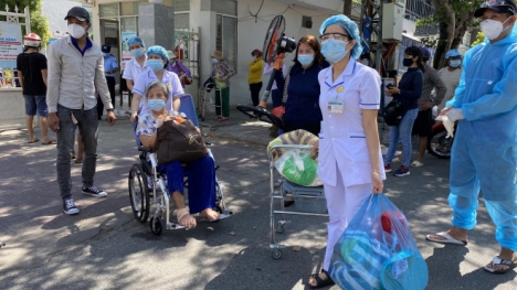 Tâm thư xúc động của Giám đốc Bệnh viện C Đà Nẵng khi được dỡ lệnh phong tỏa