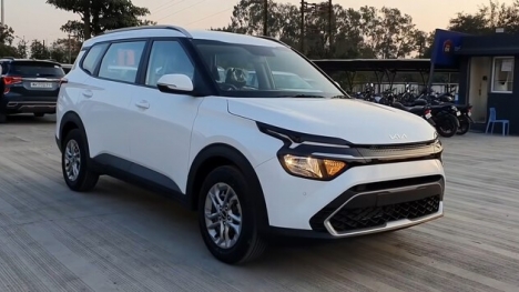 KIA Carens 2022 xuất hiện tại Việt Nam: Ngoại hình thu hút, động cơ mạnh mẽ