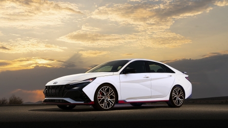 Hyundai Elantra 2022 xuất hiện tại Việt Nam, thiết kế đầy táo bạo