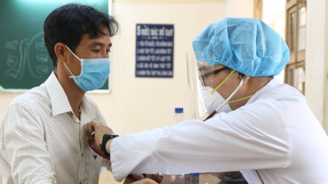 Hà Nội: Người tiêm vaccine AstraZeneca chỉ phải chờ 4 tuần