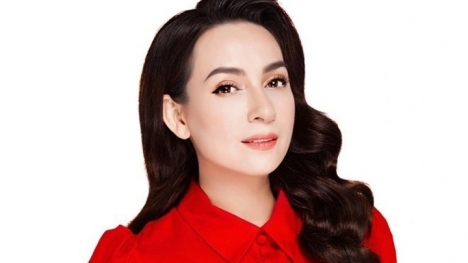 Tưởng có tiến triển, sức khỏe Phi Nhung bất ngờ trở nặng, phải can thiệp ECMO