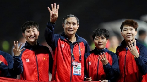 ĐT nữ Việt Nam đi vào lịch sử SEA Games, HLV Mai Đức Chung nói gì?
