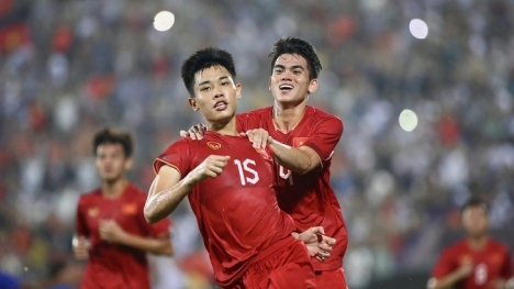 U23 Việt Nam bất ngờ để Singapore cầm hòa sau màn rượt đuổi kịch tính