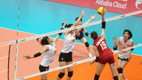 Kết quả tranh HCĐ bóng chuyền nữ ASIAD 19: Tuyển Việt Nam không thể tạo bất ngờ trước Thái Lan