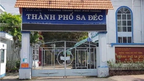 Giữ giấy báo dự thi tốt nghiệp THPT của thí sinh vì nợ tiền học thêm