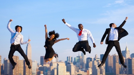 Tháng 8/2022, top 4 con giáp được quý nhân 'chống lưng', làm gì cũng thuận buồm xuôi gió