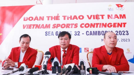 Giành 4 HCV lịch sử, Nguyễn Thị Oanh vẫn chưa bung hết sức tại SEA Games 32