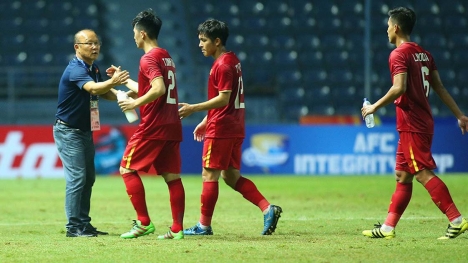 'Sếp lớn' AFC trấn an U23 Việt Nam trước khả năng 2 đối thủ dàn xếp bắt tay nhau đi tiếp 