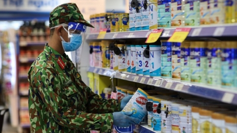 Cán bộ đi chợ hộ mùa dịch bị 'bom hàng', mất tiền mua hộ vì người dân 'đặt thử xem có đúng thế không'