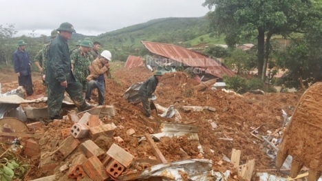 Sạt lở đất Quảng Trị: Tìm thấy 3 thi thể đầu tiên trong số 22 cán bộ, chiến sĩ Sư đoàn 337