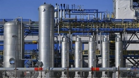 Mỹ cấm châu Âu nhưng lại lén lút tăng nhập khẩu dầu từ Nga