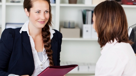 Các câu hỏi phỏng vấn về thái độ và cách trả lời “ăn điểm”