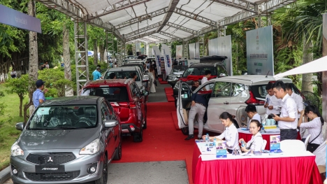 Khách miền Nam đón hội chợ ô tô trước thềm triển lãm VMS