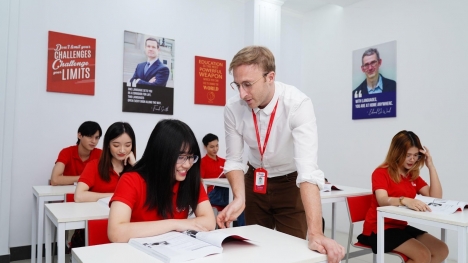 Học bổng S-GLOBAL cho các khóa tiếng Anh online nâng tầm giáo dục trực tuyến