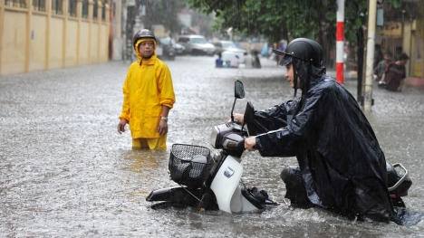 Biển Đông có thể đón bão, tình hình thời tiết 10 ngày tới thế nào?