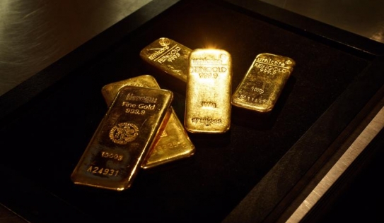 Giá vàng trưa ngày 19/4: Vàng trong nước tăng đột biến
