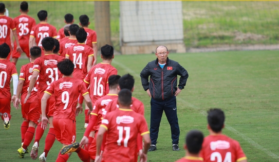 HLV Park Hang-seo triệu tập 48 cầu thủ đá vòng loại World Cup: Nhận ngay tin vui tới tấp từ hai trụ cột?