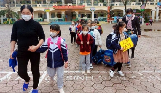 KHẨN: Lào Cai cho học sinh nghỉ học từ 19/2 vì số ca nhiễm Covid-19 tăng kỷ lục