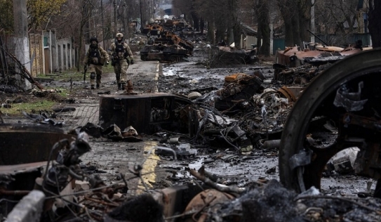 Nga lên tiếng về mộ tập thể 300 người tại Ukraine