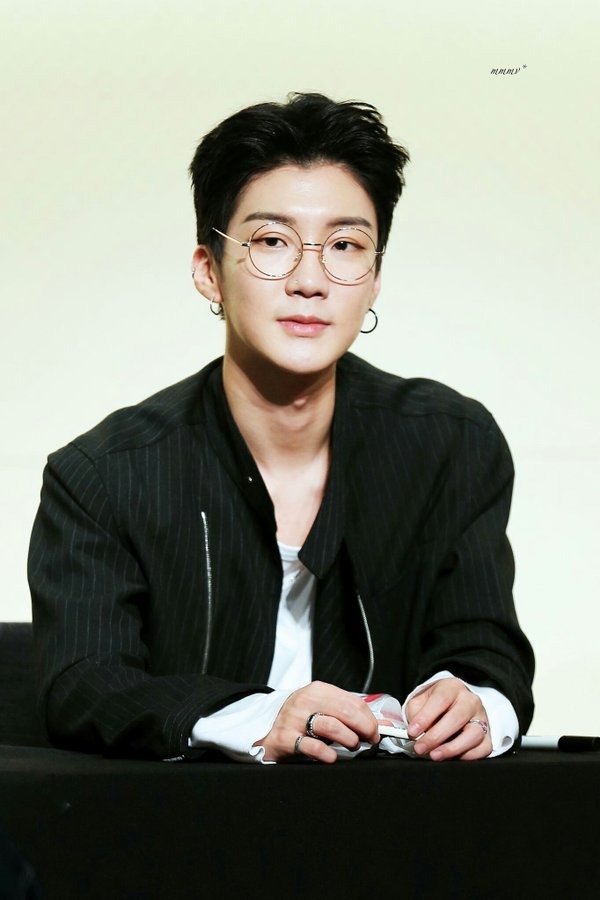 Seunghoon (WINNER) nói tiếng Việt như 'nuốt mic', tự nhận là 'con rể Việt Nam' Seunghoon (WINNER) nói tiếng Việt như 'nuốt mic', tự nhận là 'con rể Việt Nam'