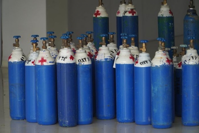 Bà Phương Hằng không hứa suông, ‘cẩu’ nhà máy oxy chở thẳng cho bệnh viện ‘kêu cứu’ 3