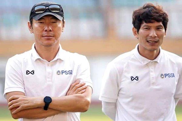 Ông Gong Oh-kyun từng làm trợ lý cho HLV Shin Tae-yong. Ảnh: Internet Ông Gong Oh-kyun từng làm trợ lý cho HLV Shin Tae-yong. Ảnh: Internet