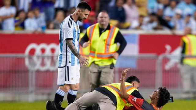 Messi out trình, lập cú đúp chỉ trong vòng 3 phút cho ĐT Argentina