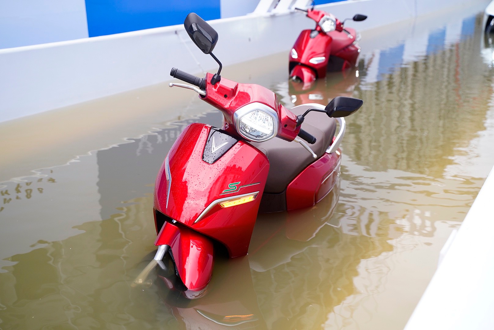 Khả năng bất ngờ của VinFast VF e34 khiến nhiều người ngỡ ngàng ngơ ngác - Ảnh 4