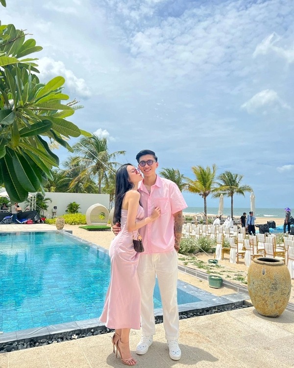 Không còn giấu giếm, Đoàn Văn Hậu chính thức công khai bạn gái hot girl (Ảnh FBNV) Không còn giấu giếm, Đoàn Văn Hậu chính thức công khai bạn gái hot girl (Ảnh FBNV)