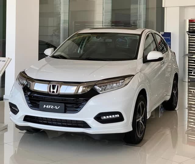 Honda HR-V mới tinh giảm mạnh 100 triệu đồng để dọn kho đón xe mới - Ảnh 3 Honda HR-V mới tinh giảm mạnh 100 triệu đồng để dọn kho đón xe mới - Ảnh 3