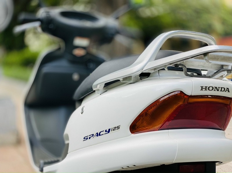 Qua 14 năm sử dụng, Honda Spacy chạy 6.000km vẫn được trả giá hơn 100 triệu đồng Qua 14 năm sử dụng, Honda Spacy chạy 6.000km vẫn được trả giá hơn 100 triệu đồng