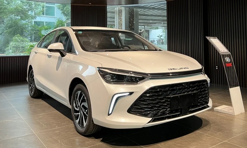 Đối thủ của Mazda 3, Kia K3 mở bán ở Việt Nam giá chỉ 508 triệu đồng - Ảnh 1