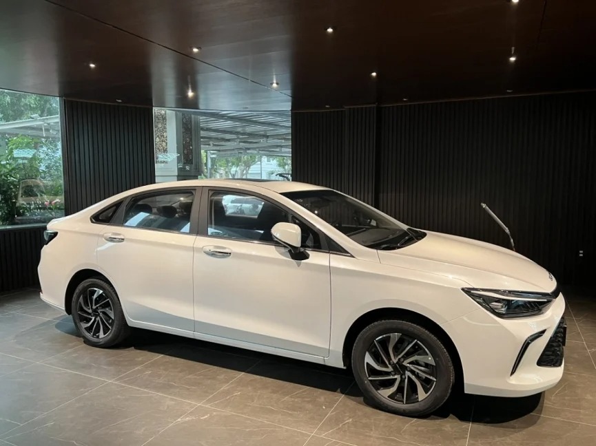 Đối thủ của Mazda 3, Kia K3 mở bán ở Việt Nam giá chỉ 508 triệu đồng