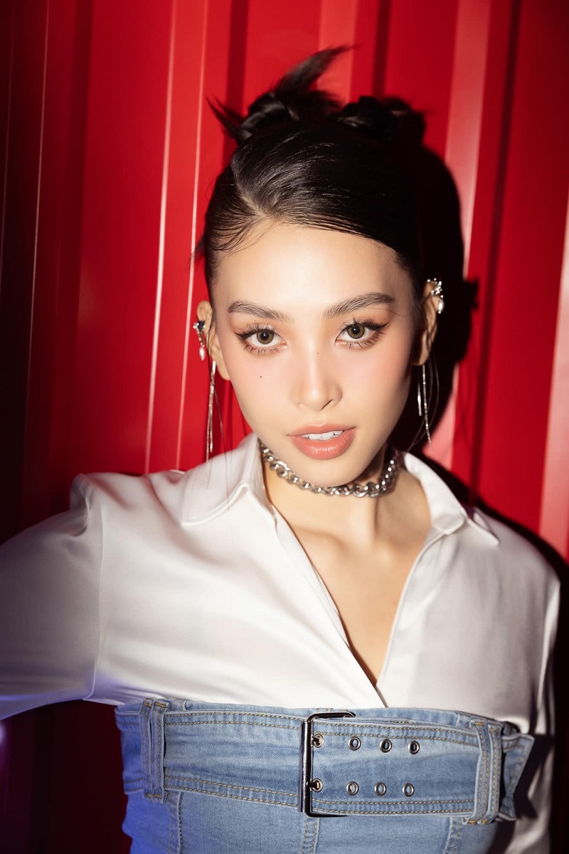 Hoa hậu Tiểu Vy bị tung loạt ảnh 'dìm hàng', nhan sắc gây xôn xao - Ảnh 6