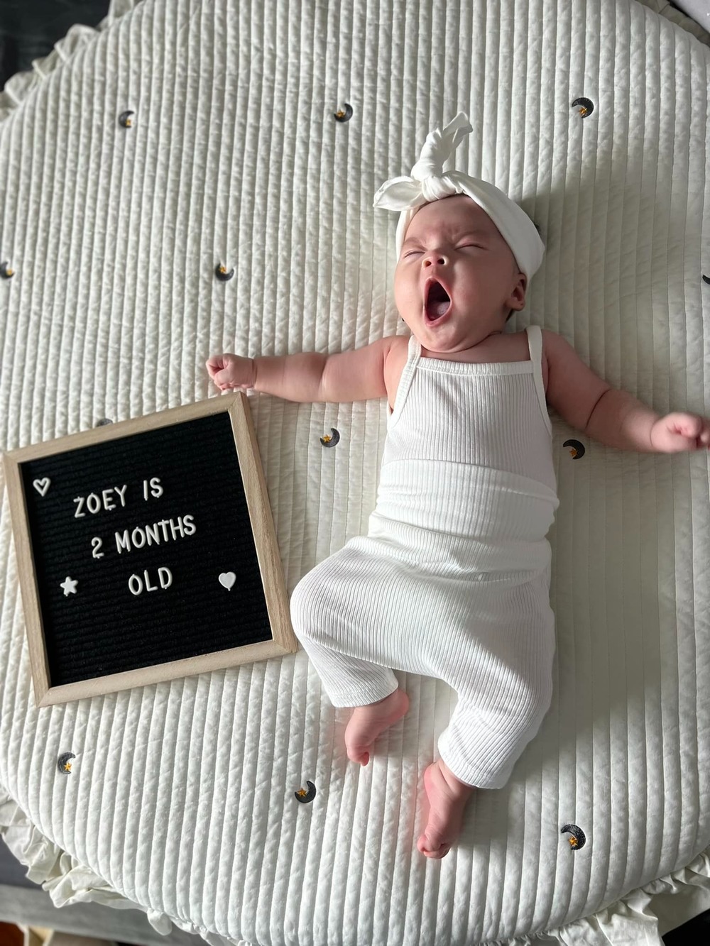 Phạm Quỳnh Anh lần đầu hé lộ dung mạo của ái nữ thứ ba - Ảnh 1 Phạm Quỳnh Anh lần đầu hé lộ dung mạo của ái nữ thứ ba - Ảnh 1