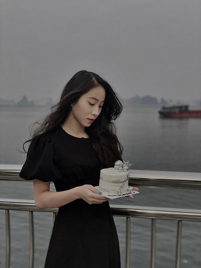 Nhan sắc xinh đẹp, quyến rũ của đội trưởng Bảo Trâm U19 Việt Nam - Ảnh 3 Nhan sắc xinh đẹp, quyến rũ của đội trưởng Bảo Trâm U19 Việt Nam - Ảnh 3