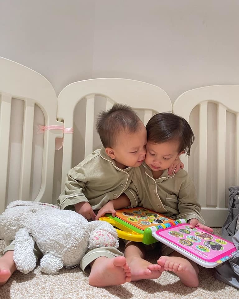 Học hỏi cách dạy con độc đáo nhà Hồ Ngọc Hà và Kim Lý, ai cũng nể - Ảnh 4 Học hỏi cách dạy con độc đáo nhà Hồ Ngọc Hà và Kim Lý, ai cũng nể - Ảnh 4