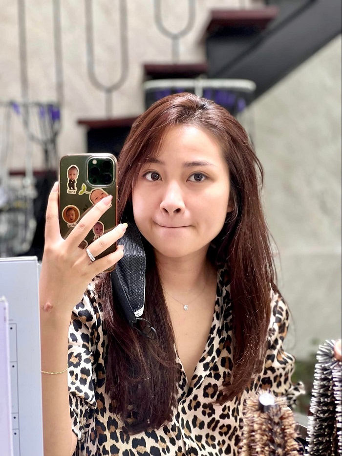 Nhan sắc vợ Phan Văn Đức trong ảnh chụp bằng camera thường gây sốt - Ảnh 2 Nhan sắc vợ Phan Văn Đức trong ảnh chụp bằng camera thường gây sốt - Ảnh 2