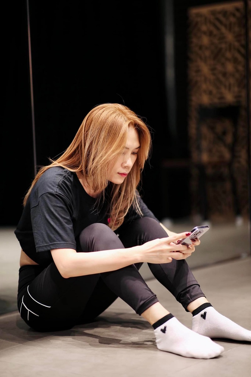 Vòng eo siêu thực tuổi 41 của Mỹ Tâm trước thềm Tri Âm Hà Nội - Ảnh 1