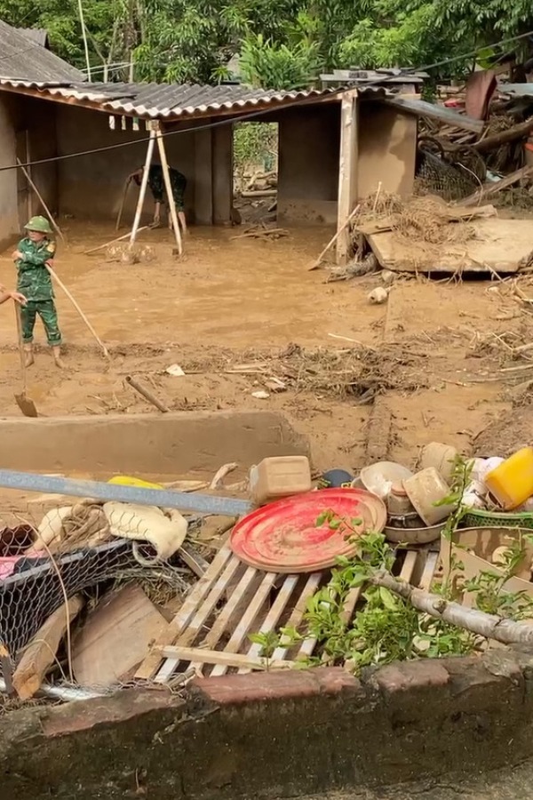 Ký ức buồn của cậu bé 10 tuổi chứng kiến cháu mình bị lũ cuốn đi - Ảnh 5