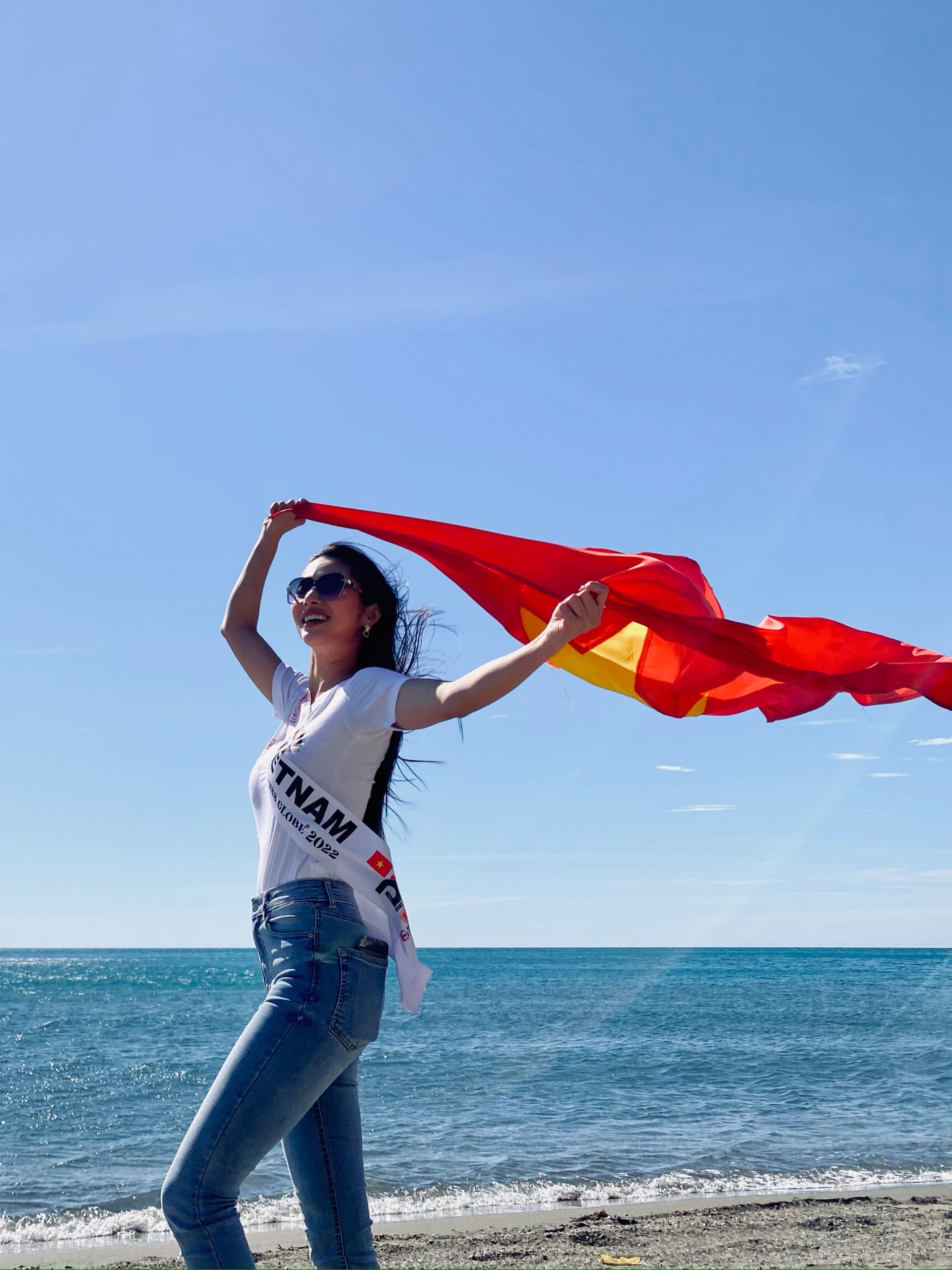 Lâm Thu Hồng là đại diện của Việt Nam tại The Miss Globe 2022.