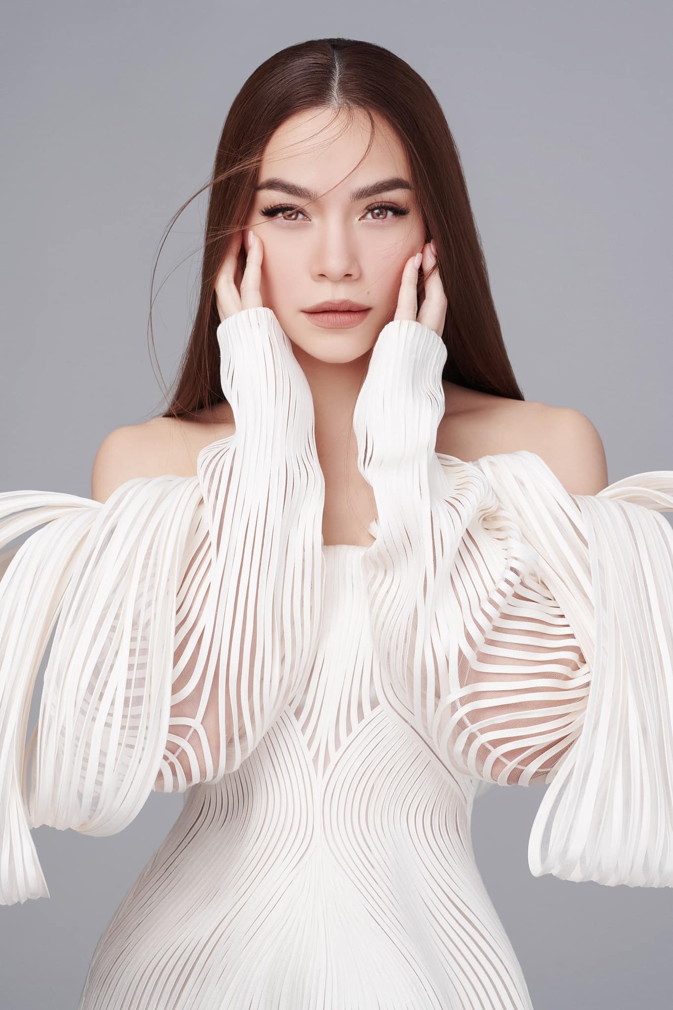 Thật tình cờ Hồ Ngọc Hà dời show, khán giả có thể đổi vé sang xem Lệ Quyên (Ảnh FBNV)