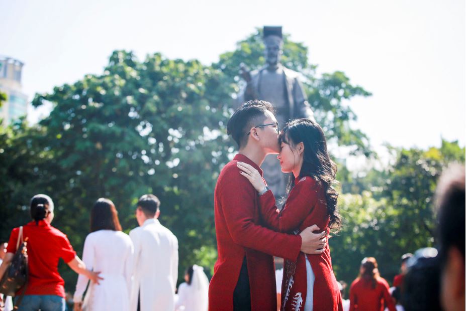 Hoạt động này cũng góp phần phát huy những giá trị truyền thống tốt đẹp của dân tộc, đề cao lối sống tiết kiệm và văn minh trong giới trẻ; góp phần xóa bỏ những phong tục, tập quán lạc hậu trong việc cưới, hỏi và hình thức tổ chức cưới linh đình, xa hoa, phô trương, lãng phí.