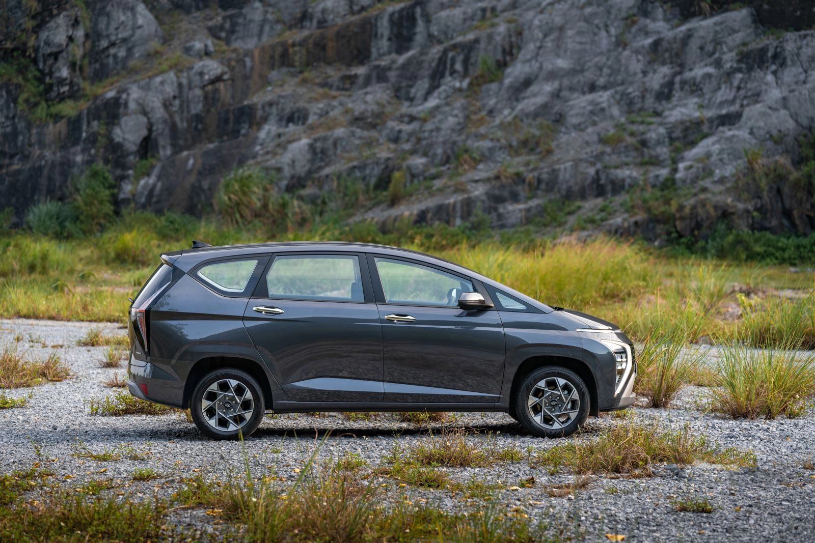 Mẫu xe chỉ từ 575 triệu của Hyundai ra mắt, đang là 'trùm công nghệ' - Ảnh 1 Mẫu xe chỉ từ 575 triệu của Hyundai ra mắt, đang là 'trùm công nghệ' - Ảnh 1