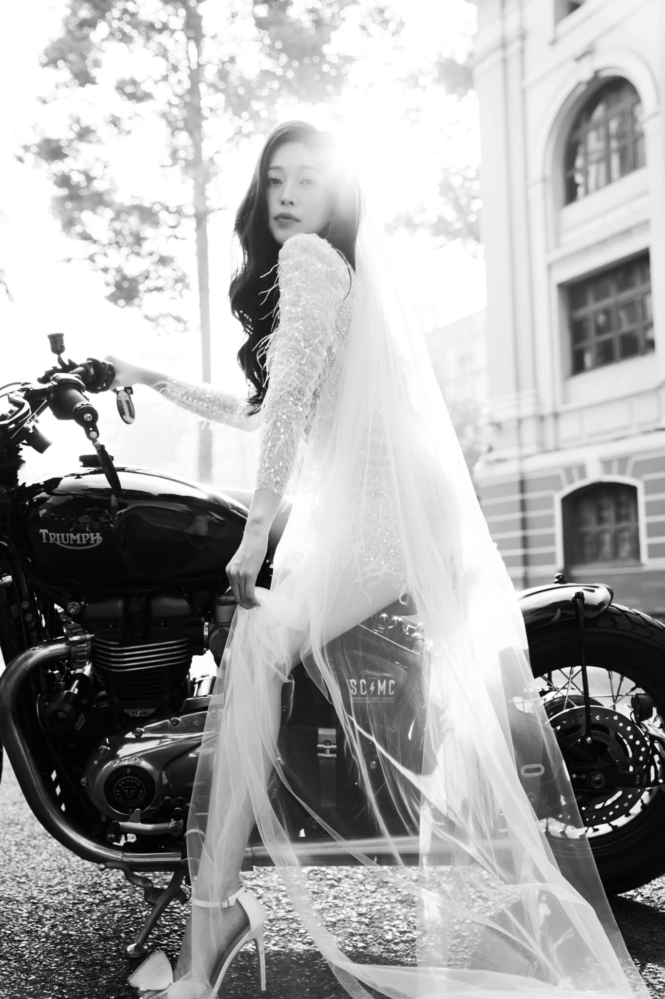 Phương Nga tung thêm loạt ảnh cưới táo bạo, một bức đặc biệt chiếm sóng - Ảnh 3