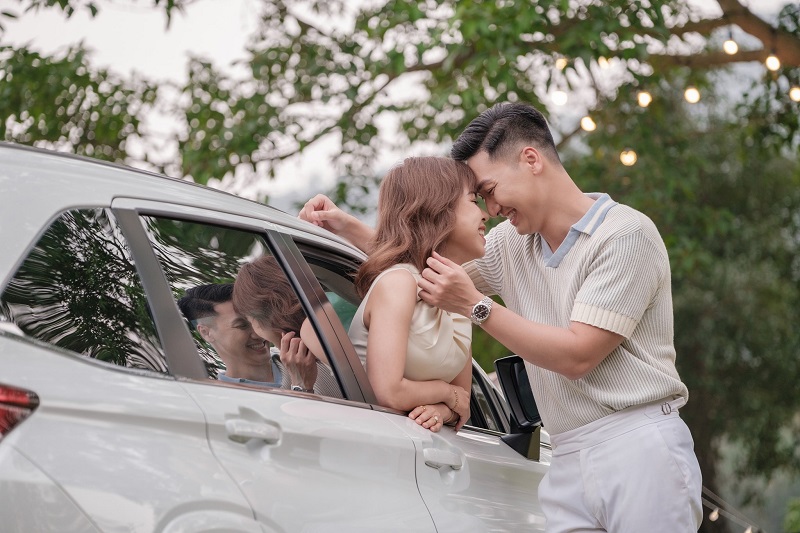 Cười té ghế màn kỷ niệm 14 năm ngày cưới chuẩn trai ngoan của diễn viên Mạnh Trường - Ảnh 2 Cười té ghế màn kỷ niệm 14 năm ngày cưới chuẩn trai ngoan của diễn viên Mạnh Trường - Ảnh 2