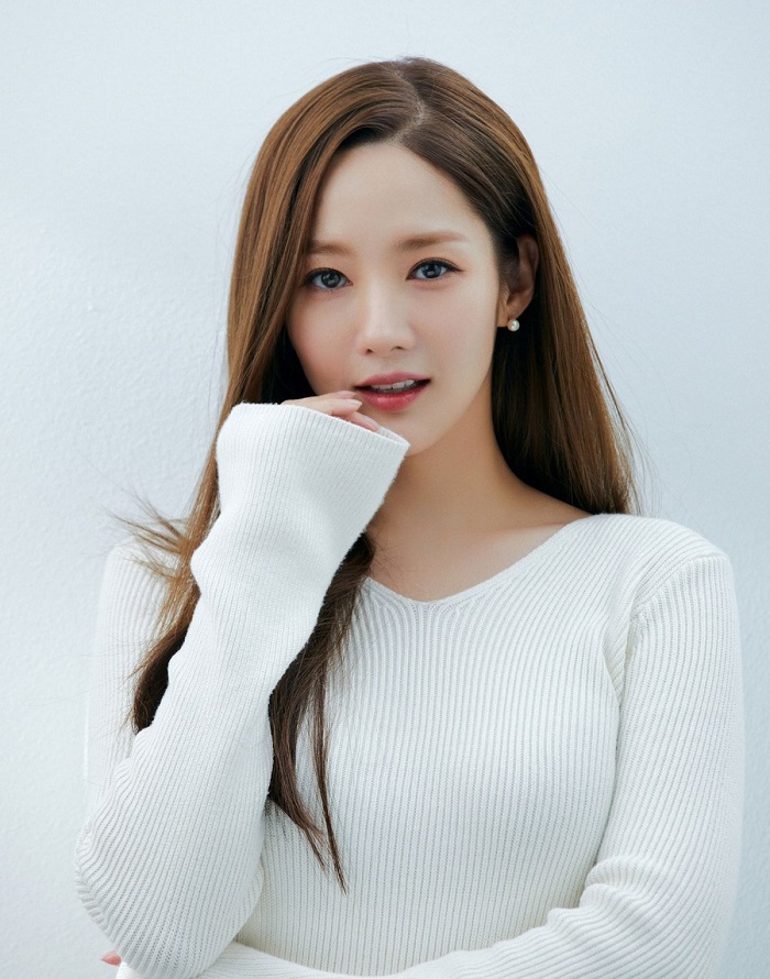 Park Min Young lần đầu xuất hiện sau tai tiếng của bạn trai đại gia, thần sắc gây chú ý - Ảnh 3 Park Min Young lần đầu xuất hiện sau tai tiếng của bạn trai đại gia, thần sắc gây chú ý - Ảnh 3