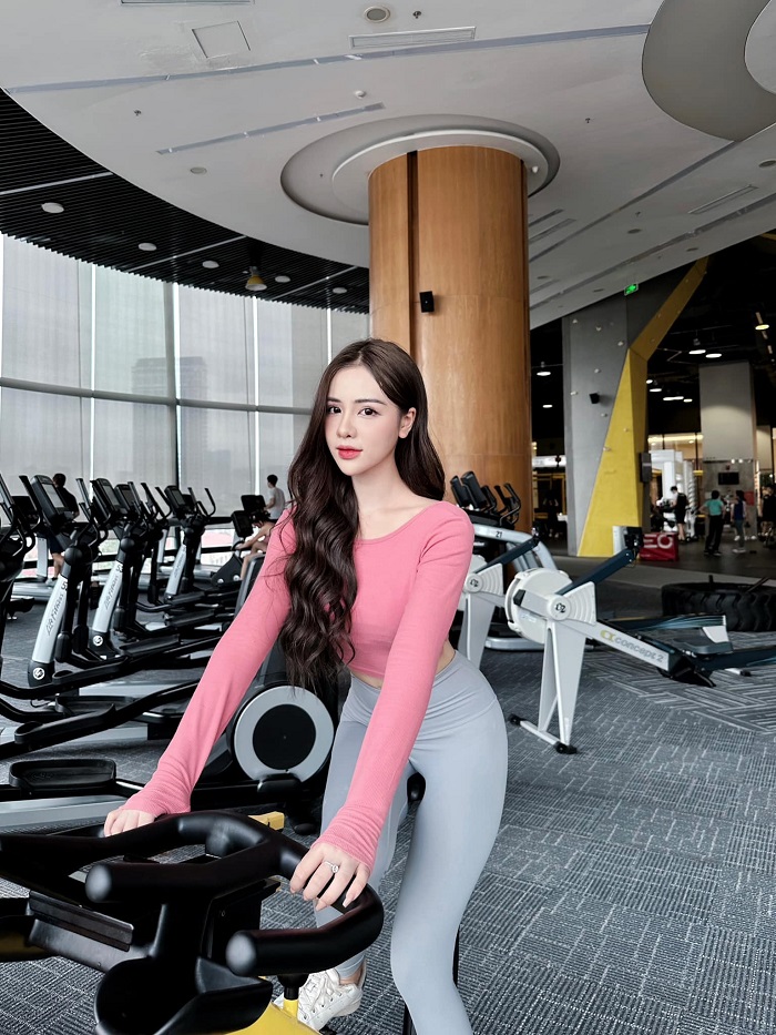 Nhờ chăm chỉ tập luyện nên Cao Trang có vóc dáng đẹp Nhờ chăm chỉ tập luyện nên Cao Trang có vóc dáng đẹp